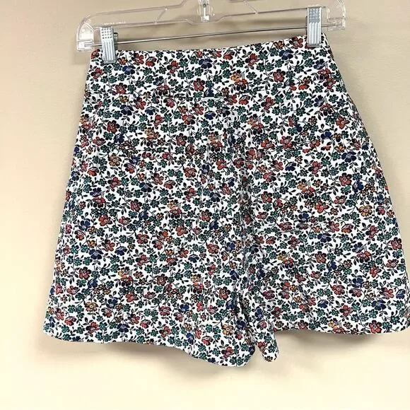 J Crew flowered high waist tie front shorts size 6 - Picture 5 of 7